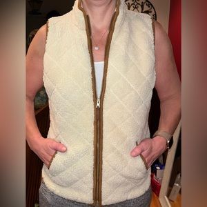 Old Navy Fluffy Vest